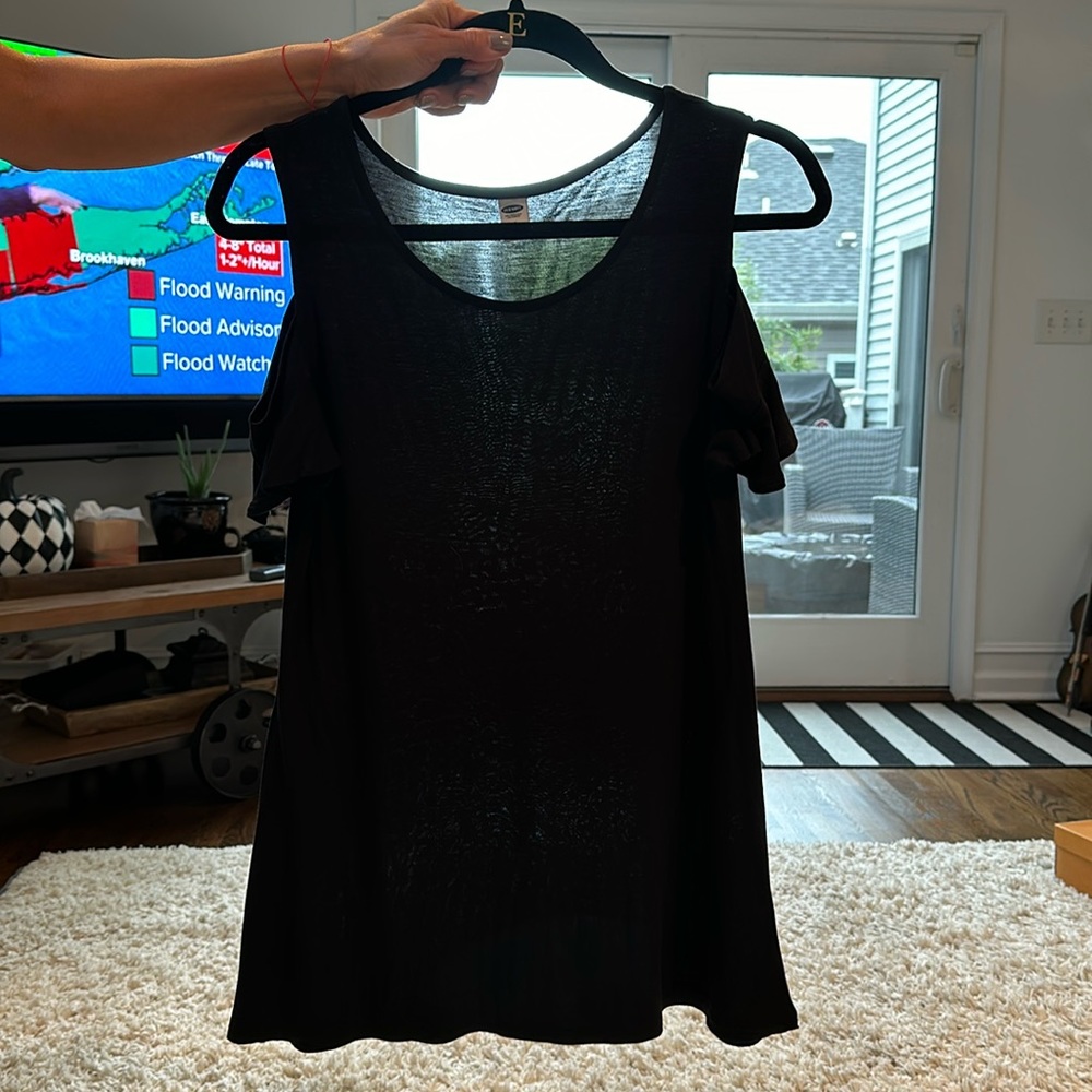 Women’s blouse, cold shoulder